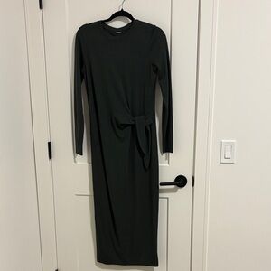 Kit and Ace Dark Green Long Sleeve Dress